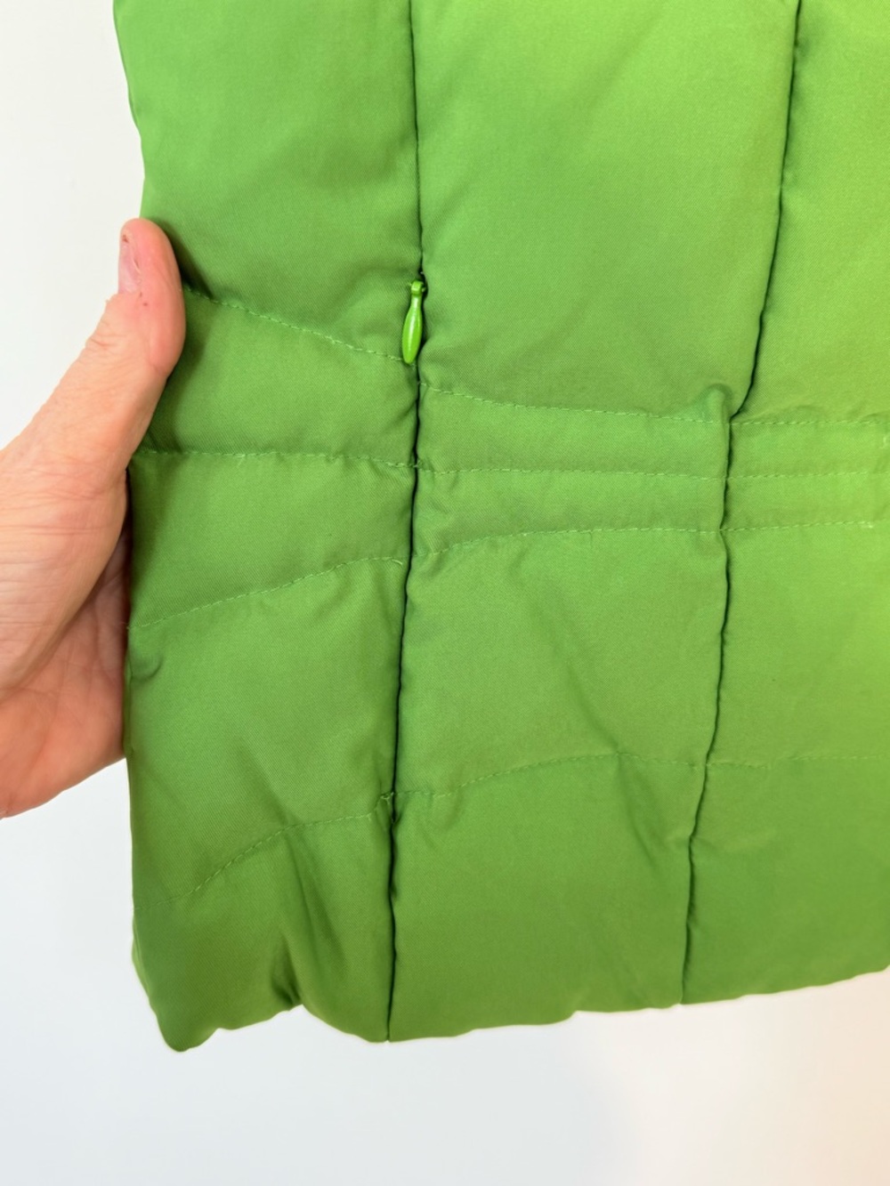 Lilly Pulitzer Bright Green Quilted Puffer Vest - Picture 3 of 6